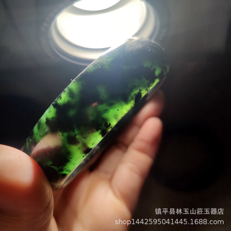 厂家a货蓝田墨玉玉镯子橄榄绿带磁性墨绿玉陨石手镯一件代发