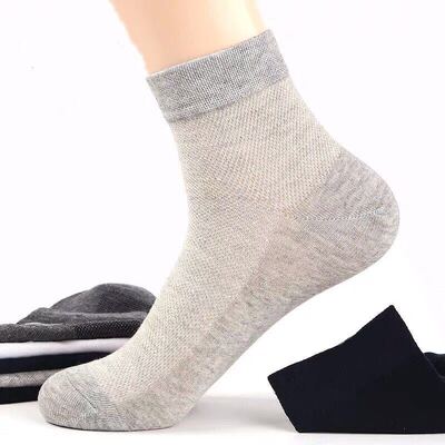 Summer socks male Sweat mesh Thin section Medium hose ventilation Short Socks Cotton socks man Independent packing