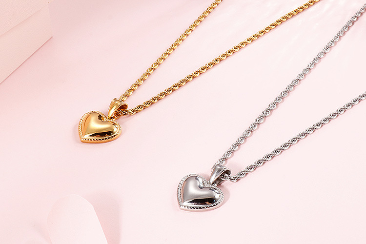 Acier Au Titane Plaqué Or 18K Cœur display picture 4