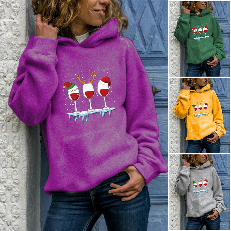 Stylish Sweatshirt in Holiday Colors