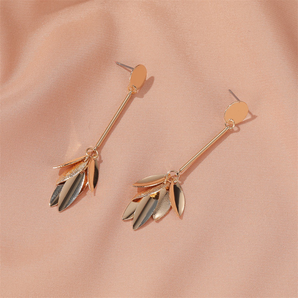 Long Fringed Earrings Retro Frosted Leaves Earrings Personality Cold Temperament Wild Earrings Wholesale Nihaojewelry display picture 7