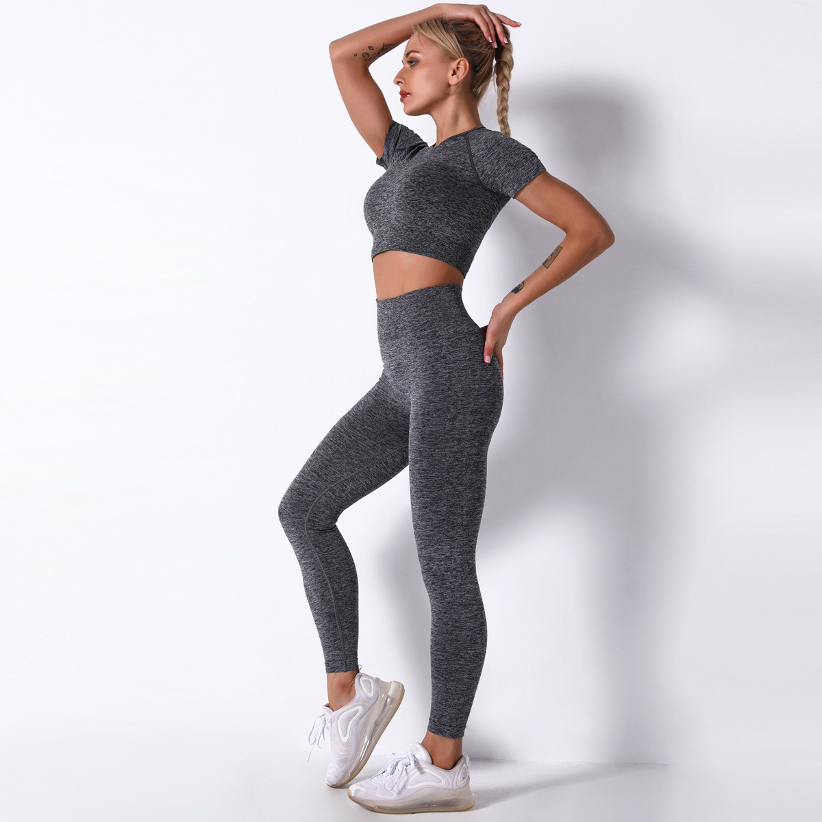 seamless knitted short-sleeved trousers yoga suit  NSNS11048