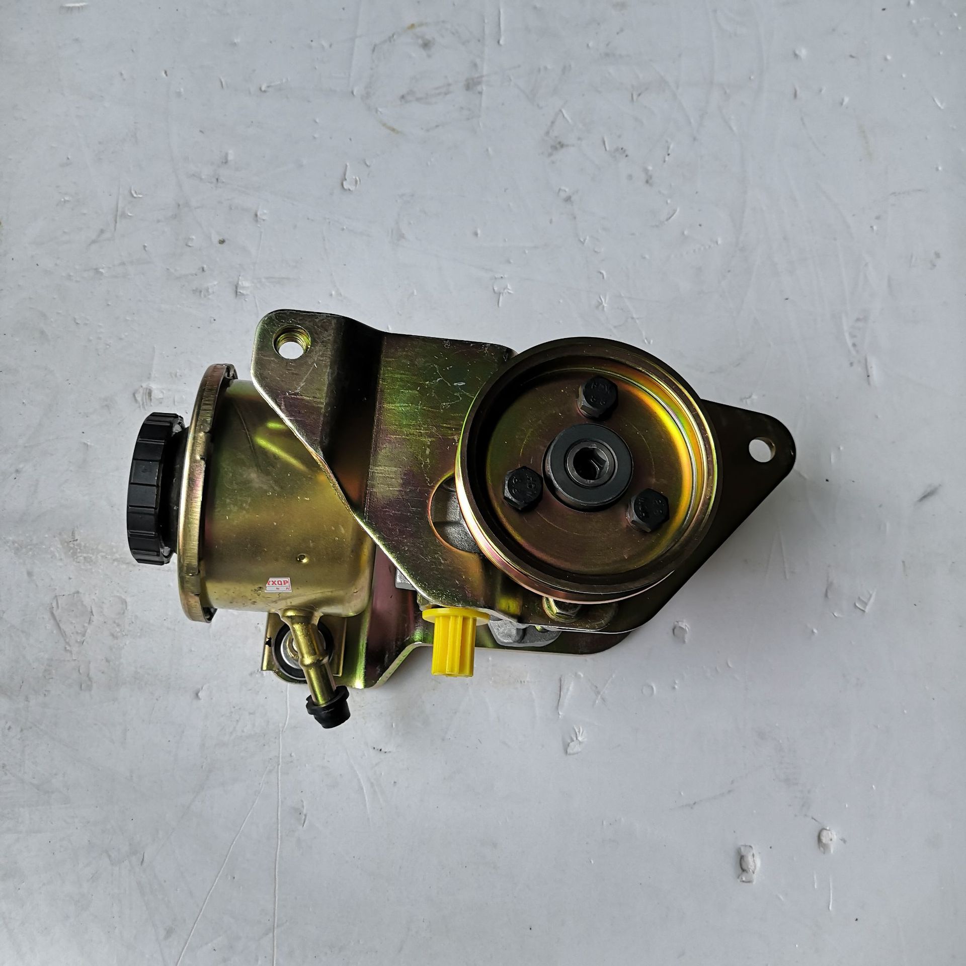 适用于 吉利自由舰1.3 手动挡 转向助力泵 方向机转向助力泵