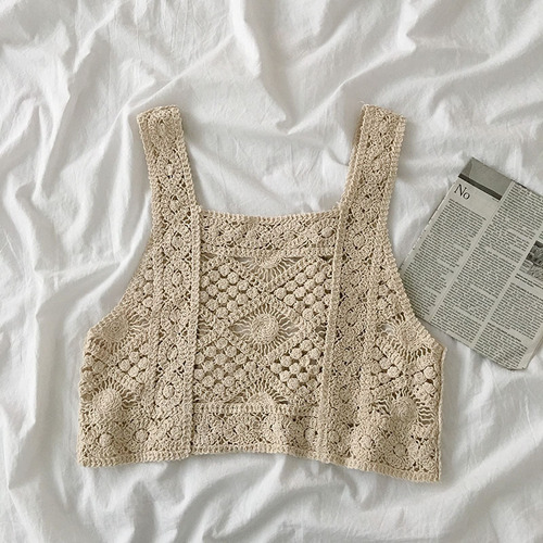 Crocheted vest, hollow knitted vest, women's early autumn new style, Hong Kong style small suspender, short top for students to wear outside.