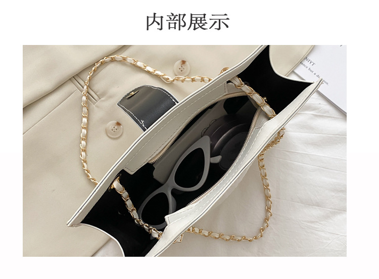 New  Trend Korean Fashion Chain Shoulder Wild Messenger Women's Small Square Bag display picture 21