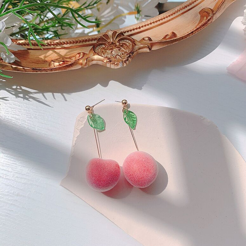 1 Pair Sweet Peach Metal Plating Women's Drop Earrings display picture 3