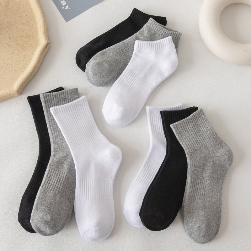 Black White bottoming cotton socks autumn and winter Terry thickened warm mid-calf length socks men and women versatile Korean style stockings