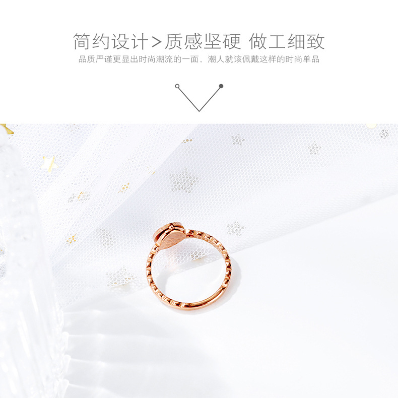 New Rose Gold Stainless Steel Diamond Ring Retro Style Queen Coin Wild Jewelry Wholesale Nihaojewelry display picture 7