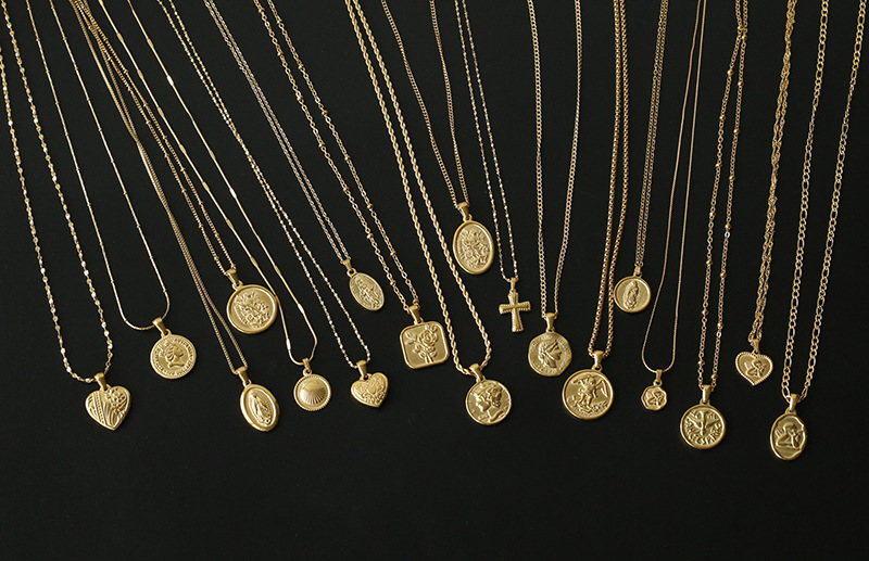 10g Weight 1 Piece 304 Stainless Steel PVD Coated Real Gold Plated Portrait Cross Virgin Mary Polished Pendant Pendants Jewelry Accessories