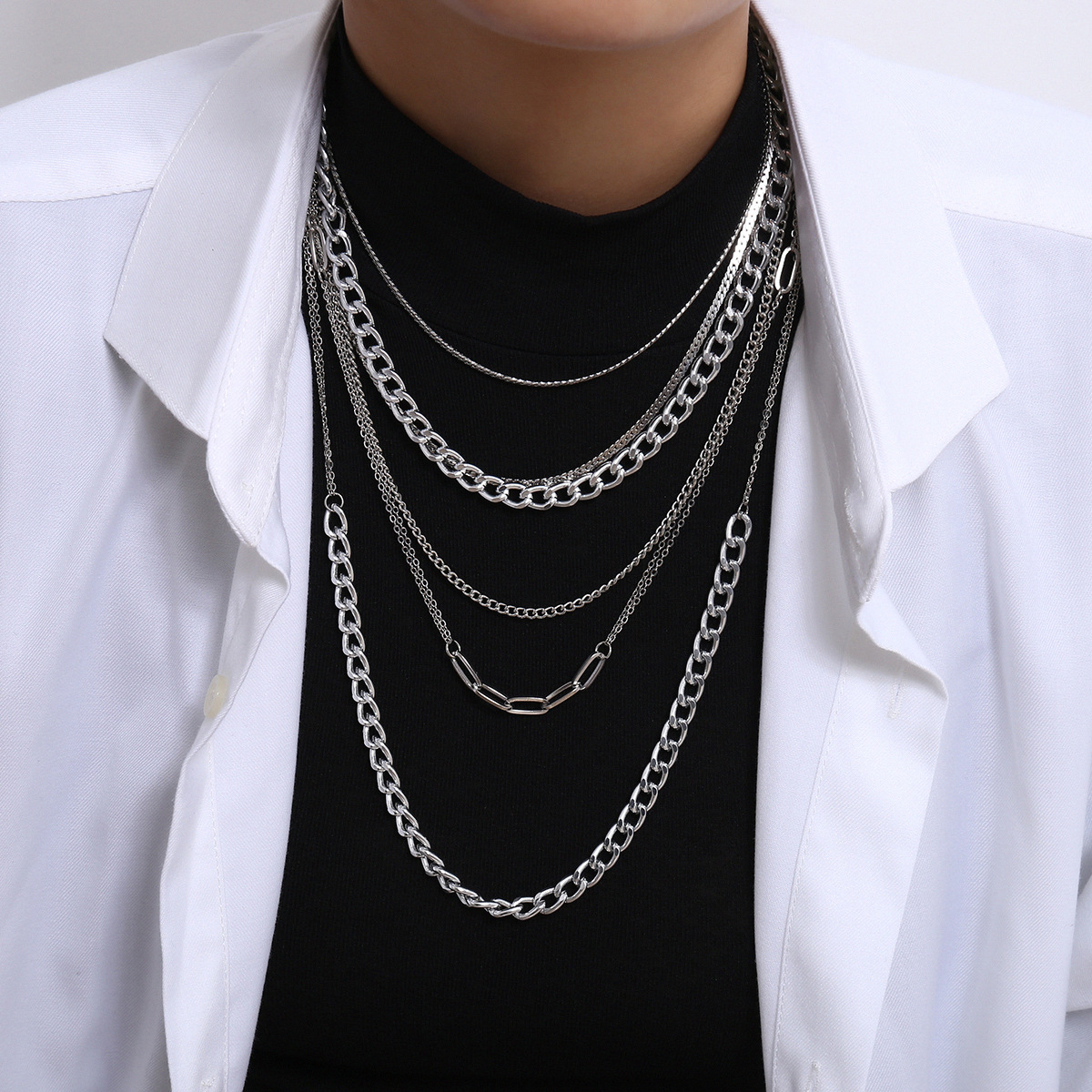 Punk Metal Hip-hop Suit Accessories Female Simple Mix And Match Cross Chain Geometric Necklace display picture 11