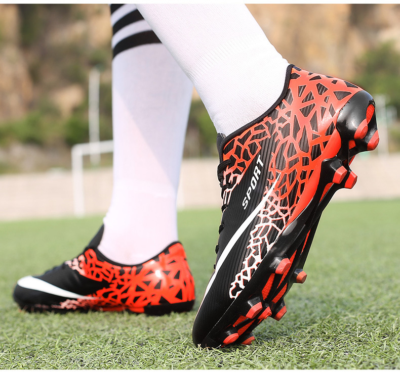 Low-Top-Fußball für Jungen und Mädchen mit gebrochenen Kunstrasen-Lederfüßen, AG-Langnägeln, Schülersporttraining_voghion.com