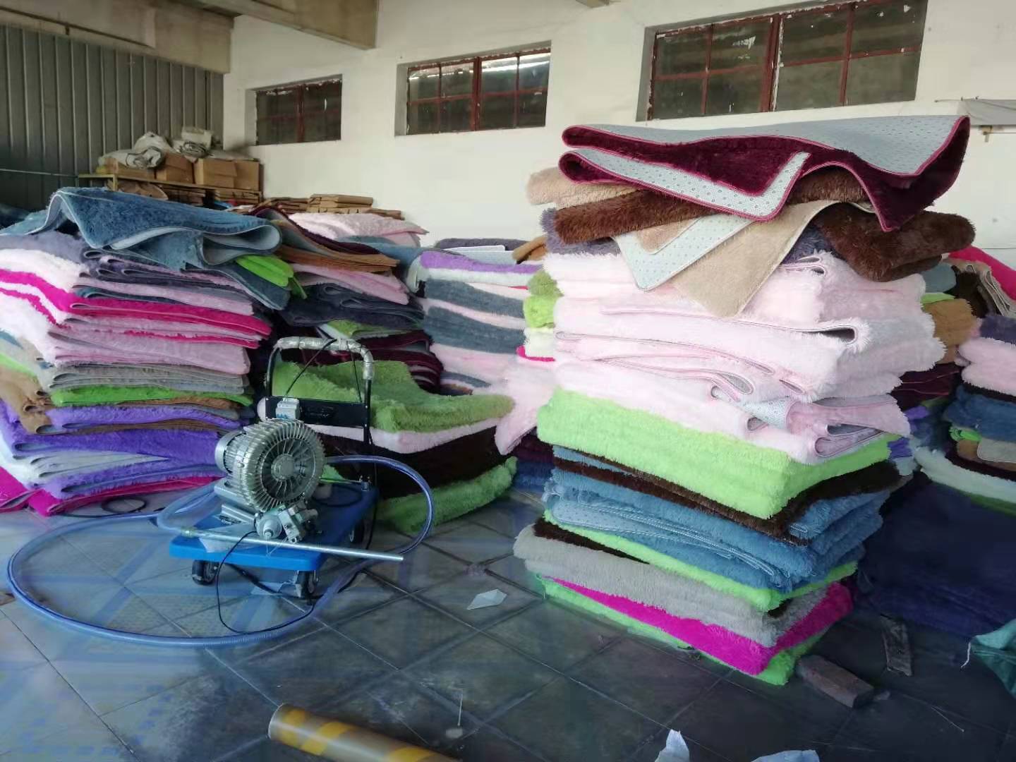 12652076830_1008203420