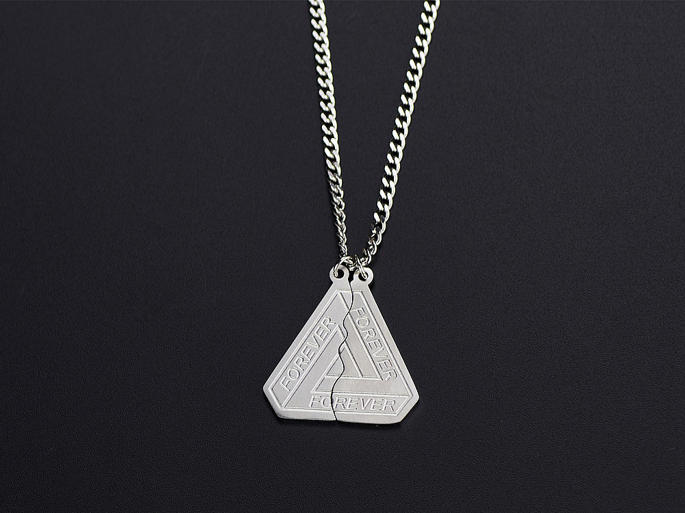 Wholesale Jewelry Triangle Split Pendant Titanium Steel Necklace Nihaojewelry display picture 4