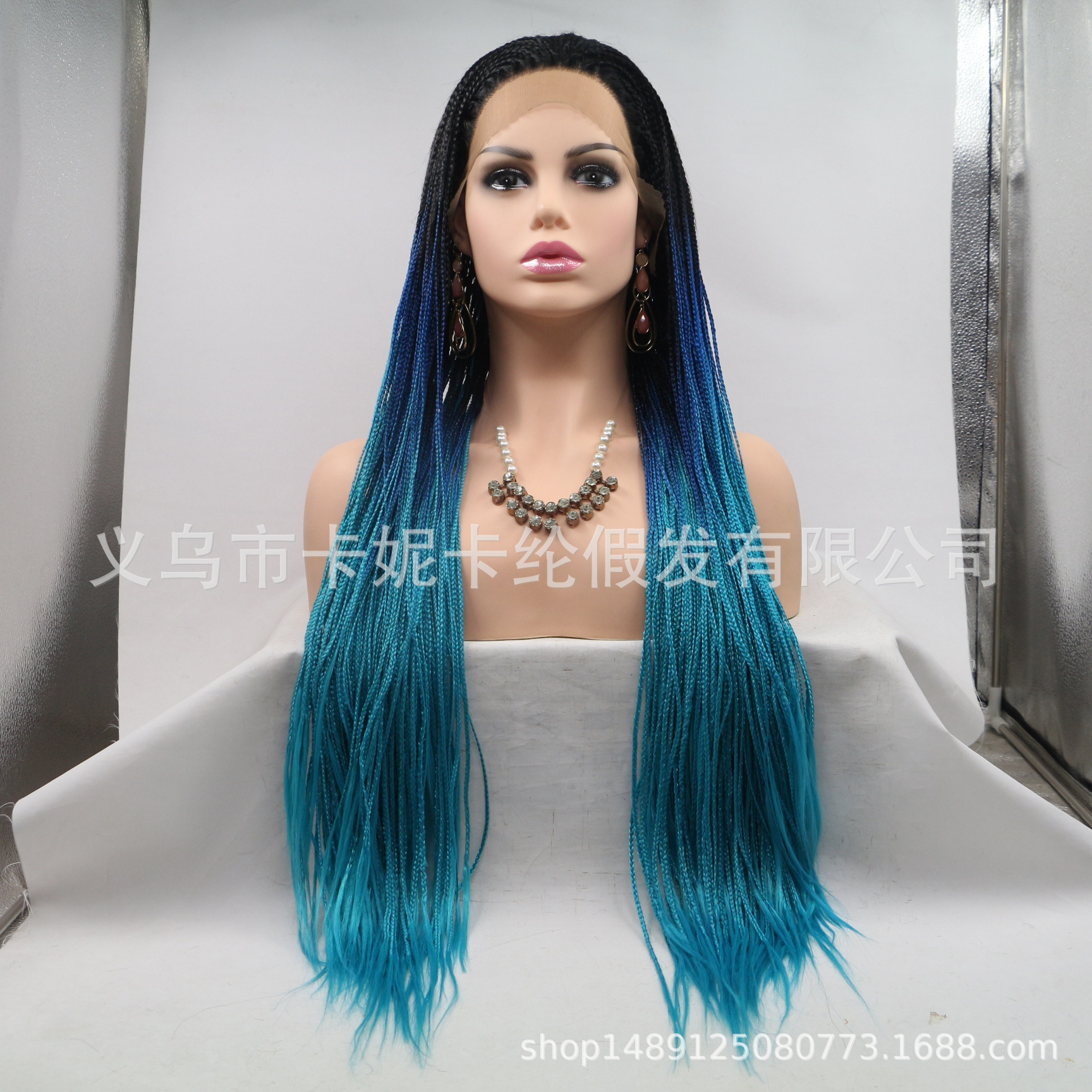 Pelucina de encaje frontal Trenzas de fibra química de encaje frontal Nuevo color azul gradiente Curvatura natural