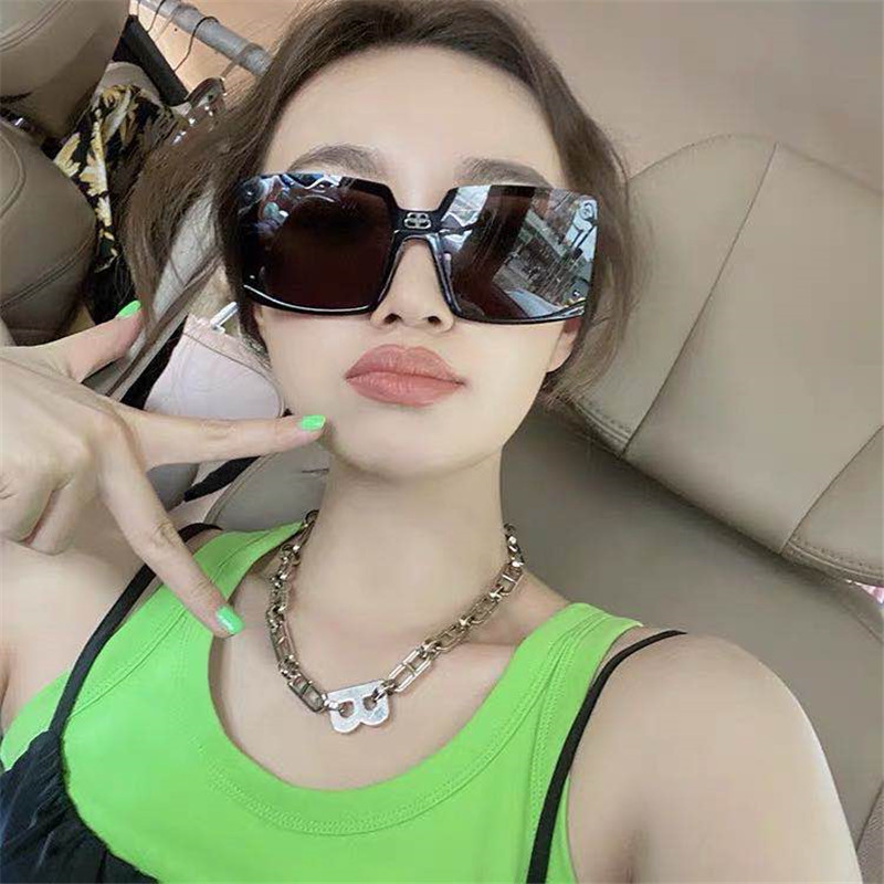 Letter Necklace Thick Chain Hip Hop Style Gold Wide Chain Clavicle Chain Choker Neck Chain Wholesale Nihaojewelry display picture 1