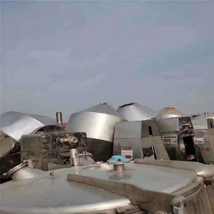 诚源设备 处理5台9成新  5000升的双锥干燥机