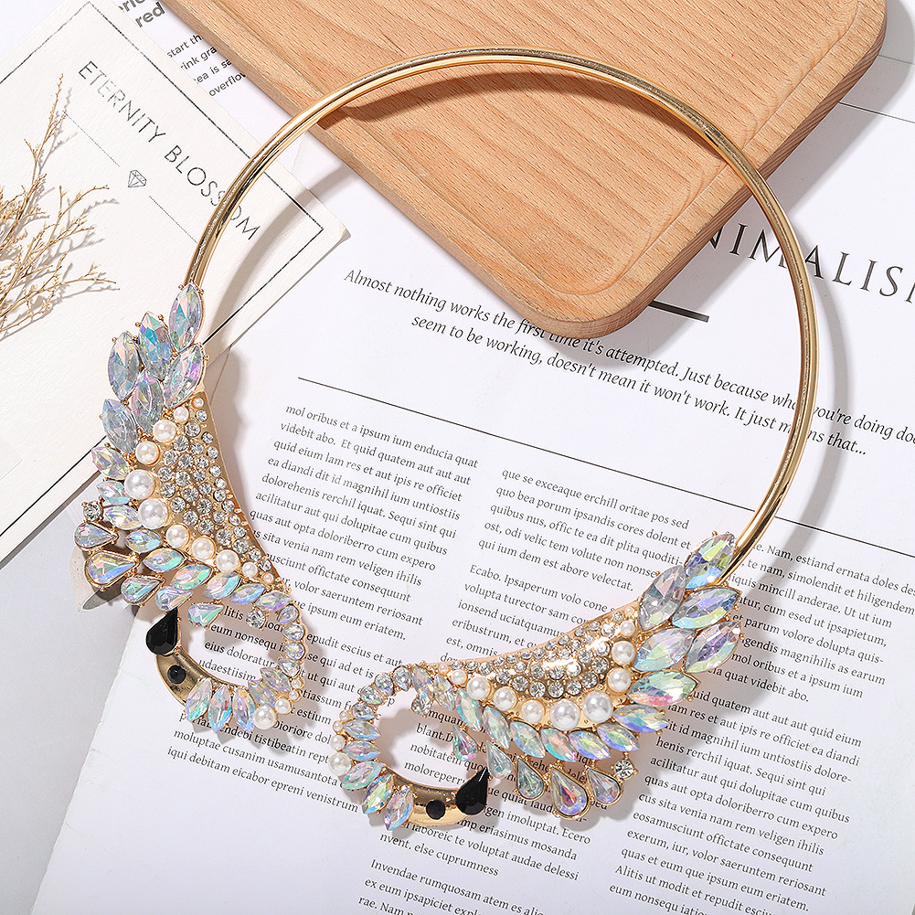 New   Fashion  Colorfut Full Of Diamond Alloy  Peacock Shape Necklace  Wholesale display picture 3