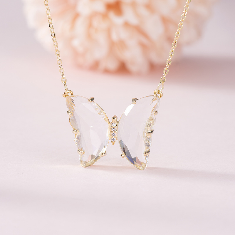 Fashion Simple Geometric Translucent Crystal Glass Butterfly Necklace display picture 4
