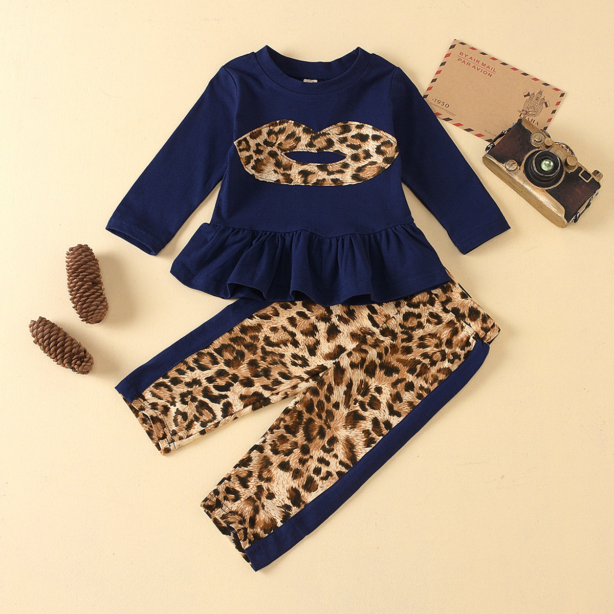 Children's Long-sleeved Leopard Print Color-blocking Ruffled Blouse Contrast Trousers Suit Wholesale Nihaojewelry display picture 1