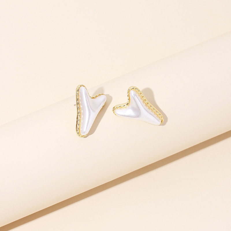 Original Simple Geometric Irregular Letter Y-shaped Earrings Retro Earrings Wholesale Nihaojewelry display picture 2