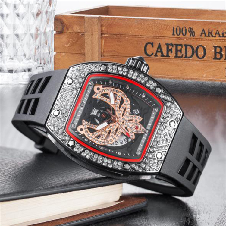 Orologio al quarzo da uomo con quadrante floreale e teschio_voghion.com