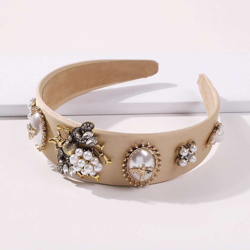 Fashion Bee Pearl Wide-edge Diamond Headband For Women Wholesale display picture 7