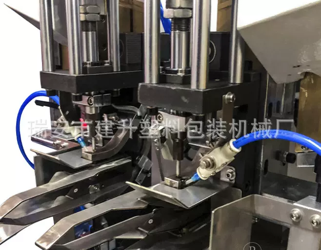 全自动纸袋鸡眼机 手挽袋打扣机