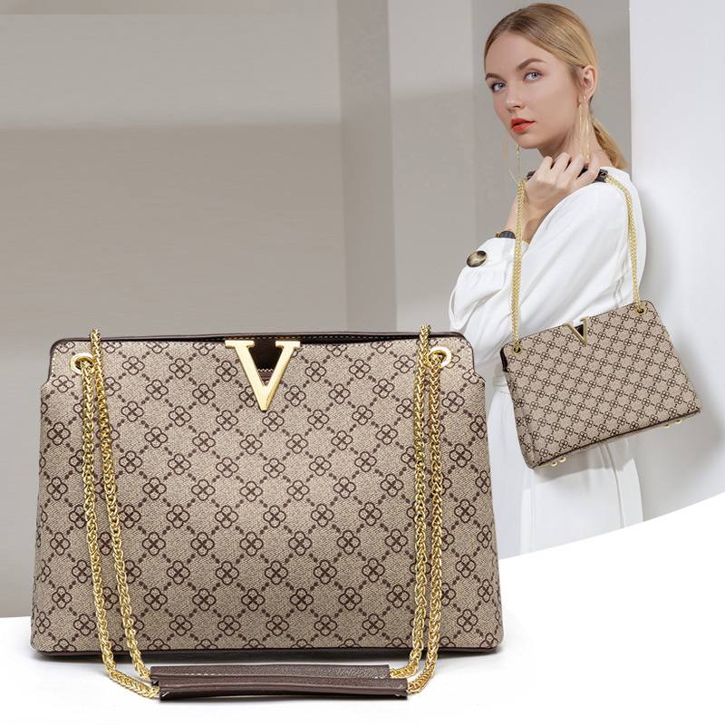 2023 Spring/summer New Fashion Easy to Wear Print Underarm Bag Fashion Flu One Shoulder Crossbody Bag Chain Handbag for Women_voghion.com