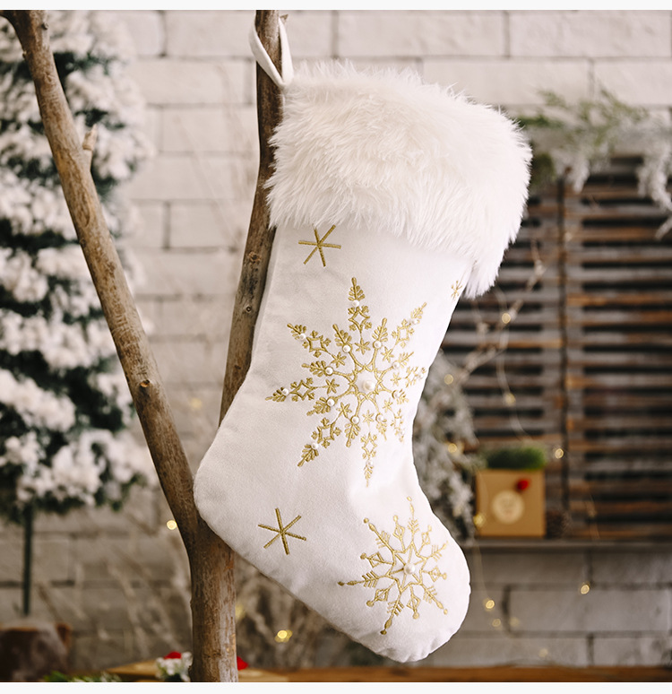 Christmas Decoration Flannel Pearl Snowflake Christmas Socks display picture 7