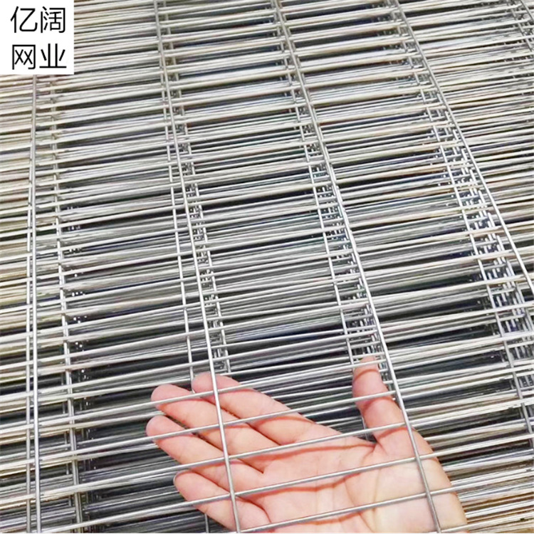亿阔电焊网建筑工地不锈钢电焊网粉墙抹墙钢定制养殖防护电焊网片