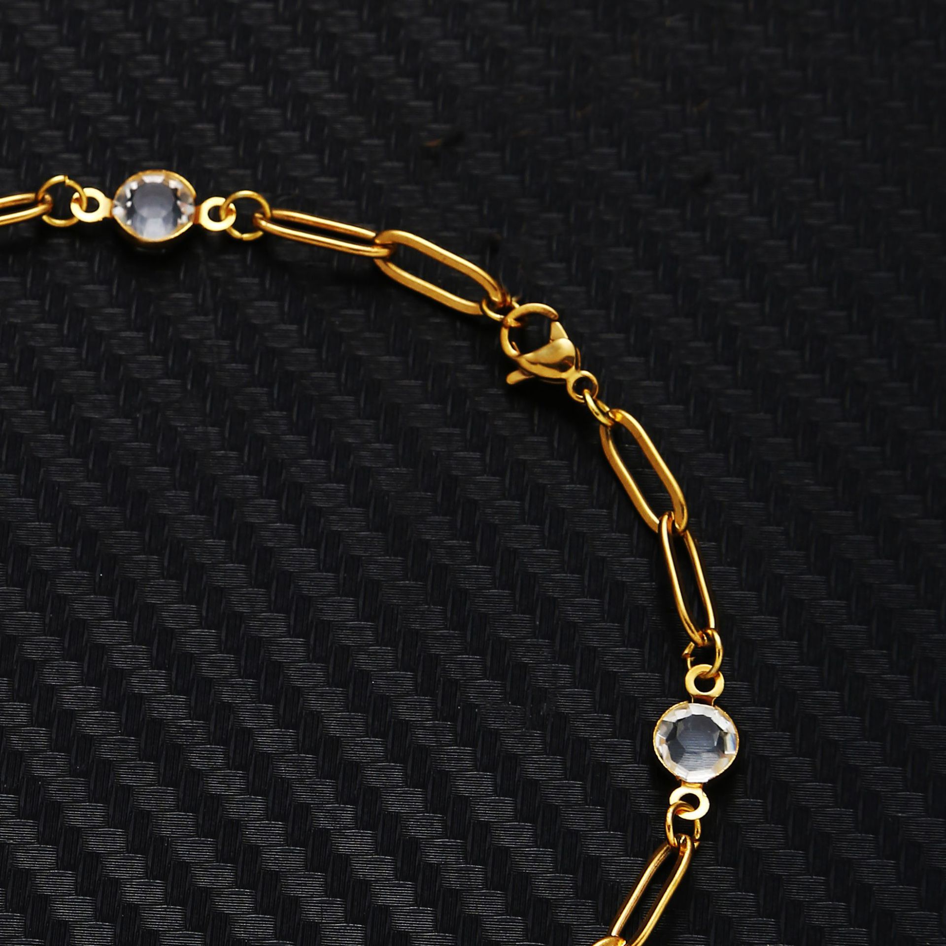 4g Weight Wholesale Hip-hop Simple Style Geometric Stainless Steel Gold Plated Artificial Crystal Bracelets