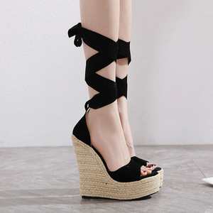 Comfortable rope sandals with slope heel