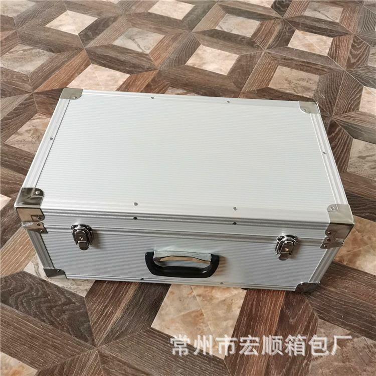 江苏铝箱产业基地长期供应设备仪器防震包装铝合金工具箱 海绵垫