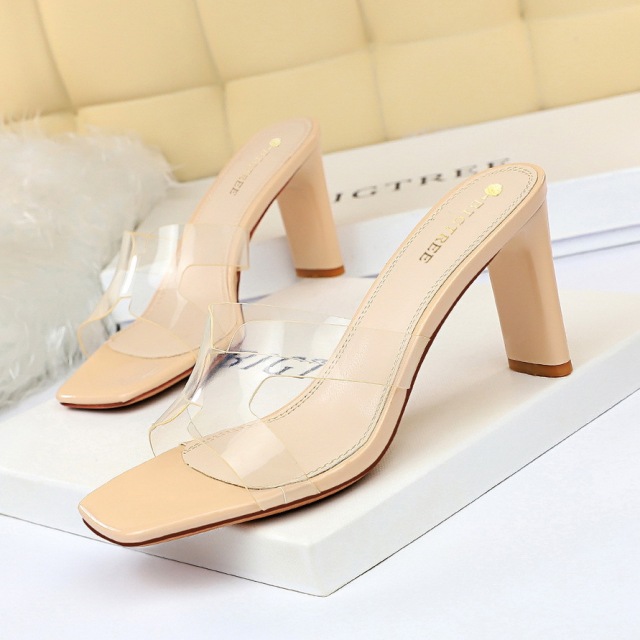 New Korean summer slippers with thick heels and transparent hollow open toes