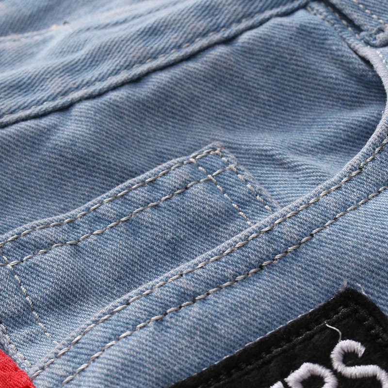Foreign trade summer explosion men's fashion denim hole embroidered label shorts Europe and the United States loose straight jeans 21 Foreign trade summer explosion men's fashion denim hole embroidered label shorts Europe and the United States loose straight jeans 14