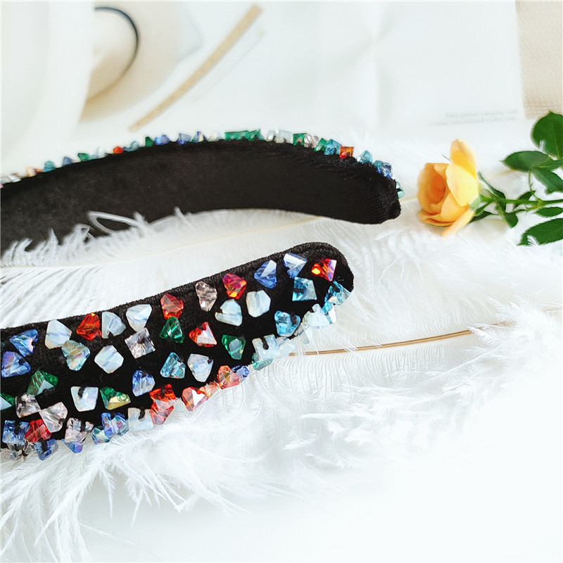 New Retro Alloy Diamond-studded Hairband Women's Fashion Hair Accessories Wholesale Nihaojewelry display picture 3