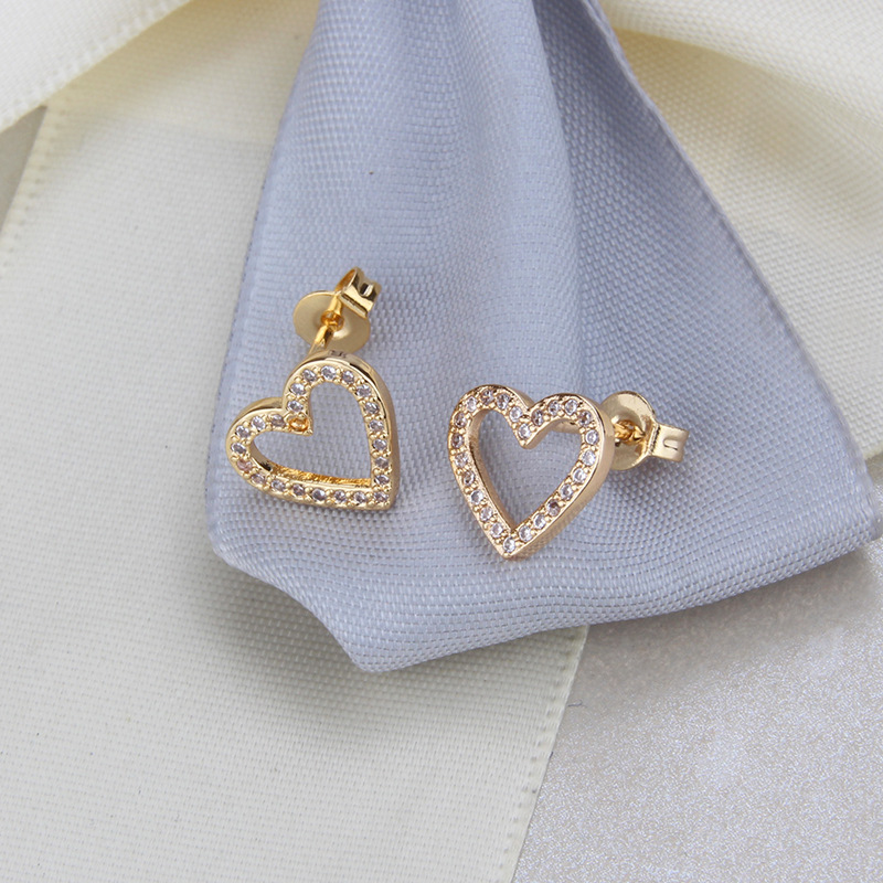 Heart-shaped Necklace Set Hot Sale New Gold-plated Zircon Stud Earrings Wholesale Nihaojewelry display picture 6