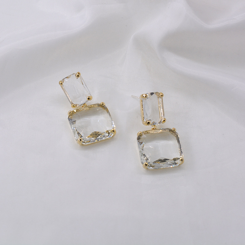 2021 New Summer Boucles D'oreilles Simple Froid Style 2020 New Trendy Strass Ice Cube Personnalisé Gouttes Pour Les Oreilles Boucles D'oreilles Pour Les Femmes display picture 9