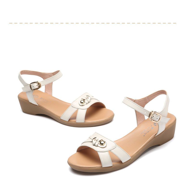 Sandal nữ đế bằng da thật mềm mại, quai chữ V đơn giản, phong cách trung niên — Màu đen chi tiết 4