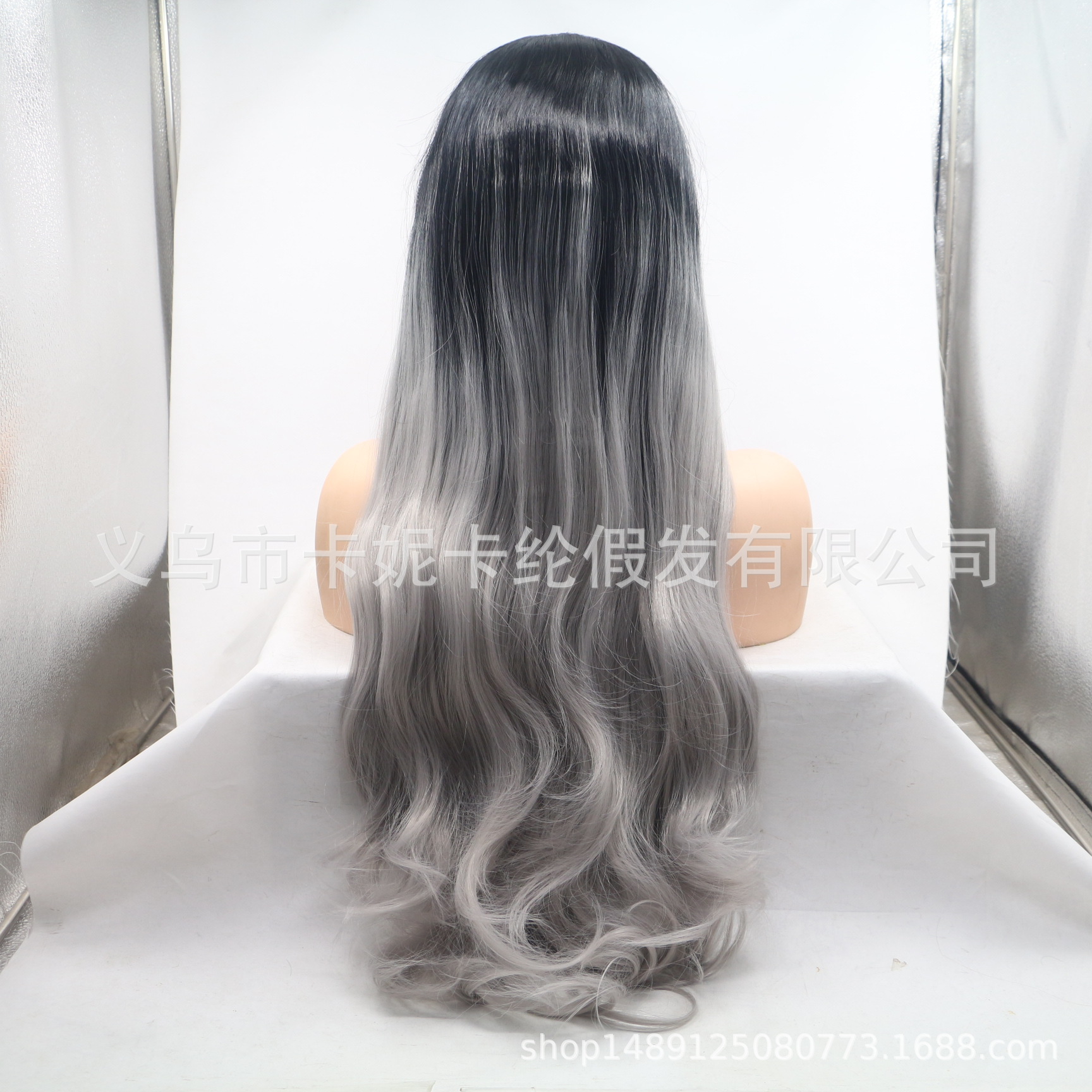 Moda europea y americana, cabello largo y rizado, peluca de fibra química, tocado de mujer, funda de pelo de encaje al por mayor