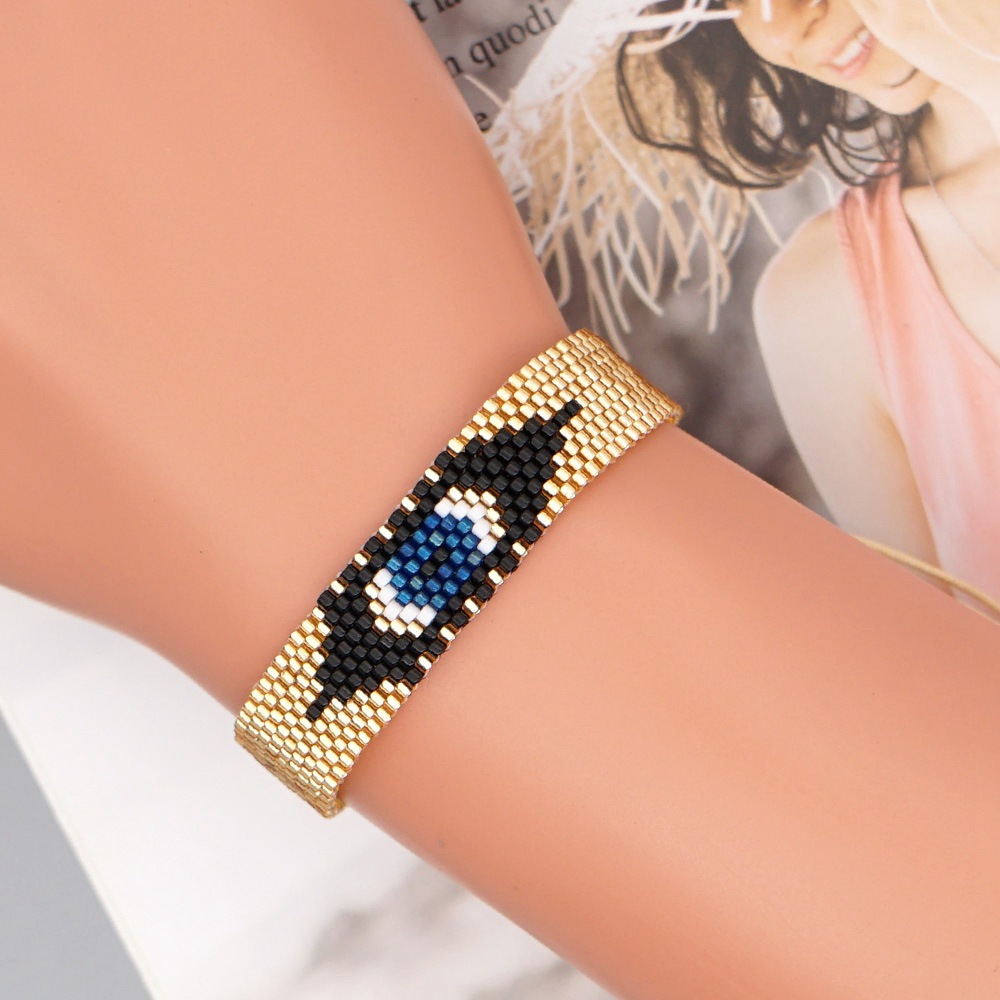 Retro Ethnic Turkish Blue Eyes Wide Bracelet display picture 1