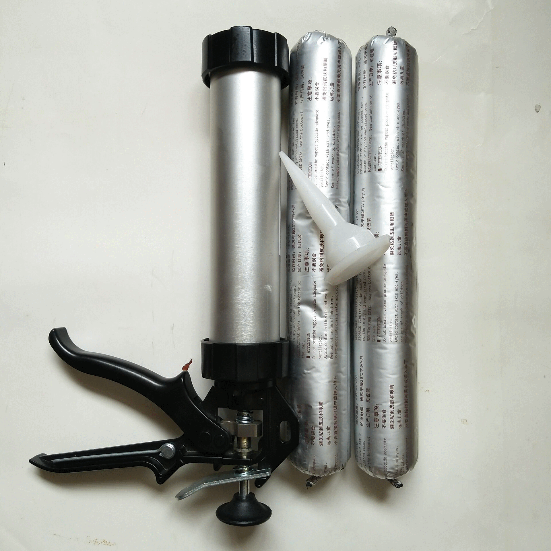 工程用单组份聚氨酯密封胶高模量耐候性好西卡胶品质伸缩填缝填缝