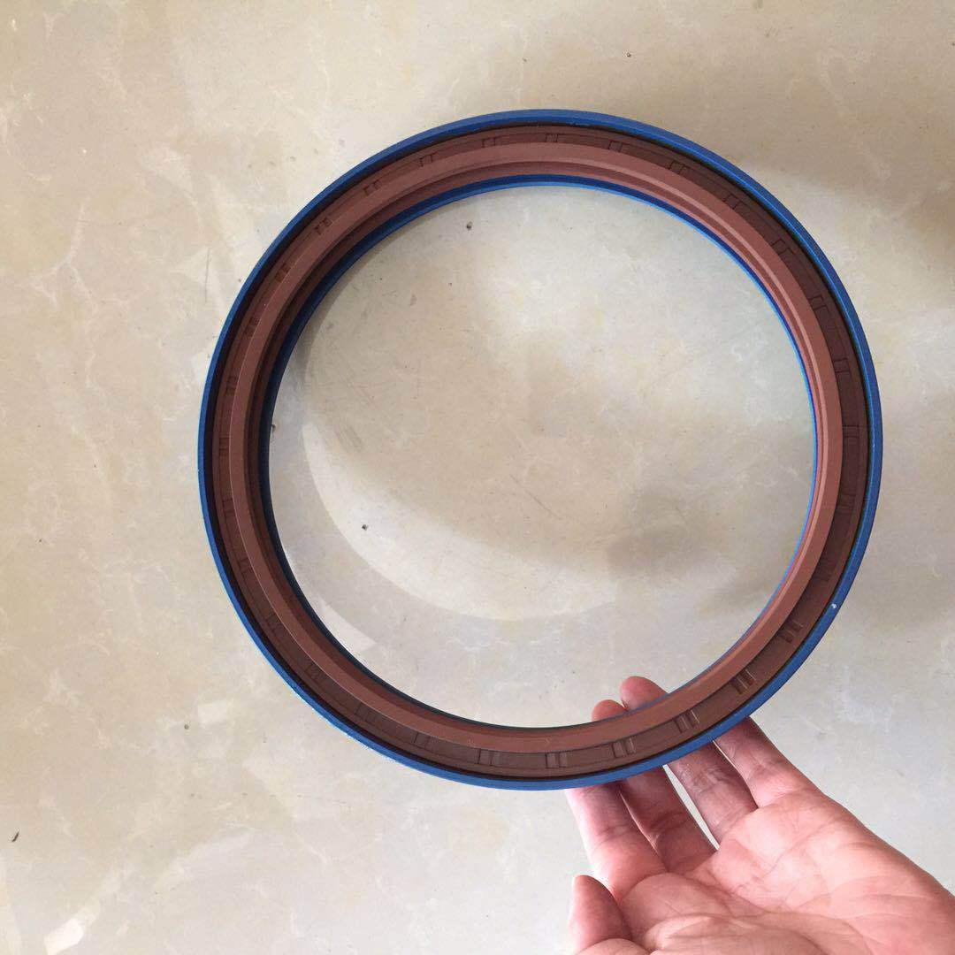 190<em></em>x220x30 str后轮油封3