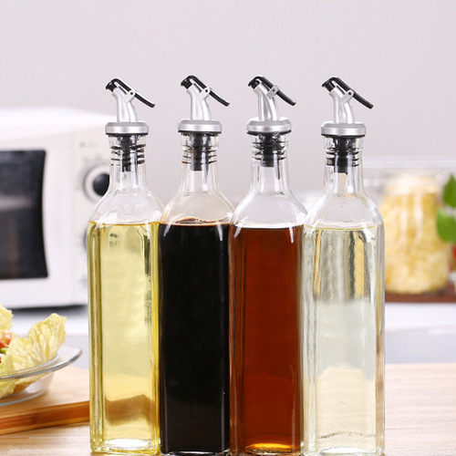 Oil nozzle, oil bottle stopper, push-type oil guide nozzle, plastic oil bottle cap, seasoning bottle mouth, soy sauce bottle head, kitchen tool