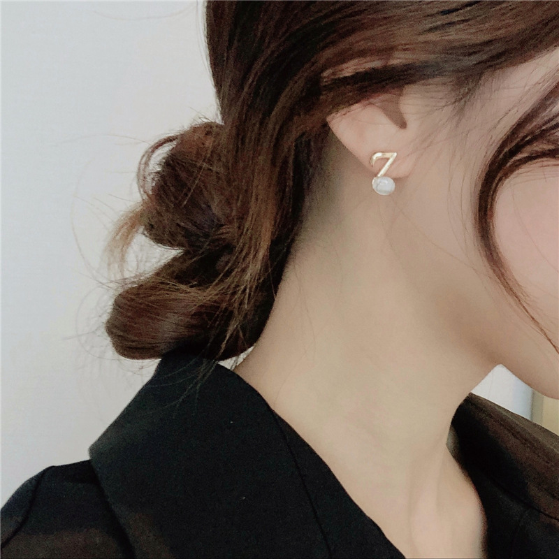 Korea Dongdaemun Neue Weibliche Ohrringe S925 Sterling Silber Temperament Opal Noten Ohrringe Kleine Frische Ohrringe display picture 2