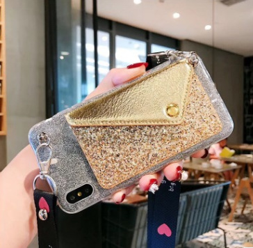 金の小銭入れの灰色の殻