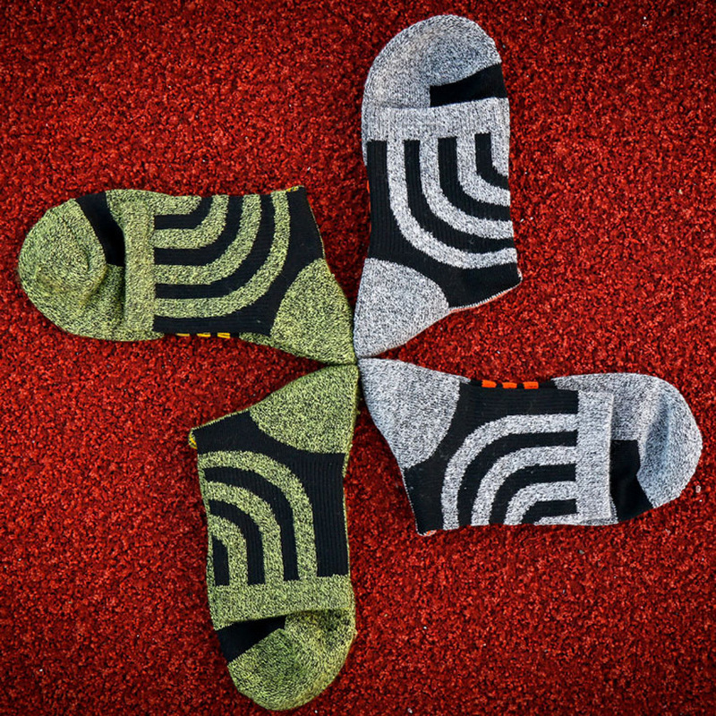 New thick towel bottom tube men's socks outdoor mountaineering Terry socks deodorant anti-friction sports socks wholesale