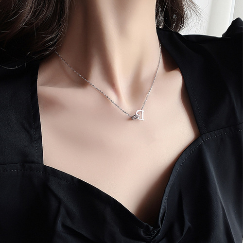 D letter necklace for women, niche design, trendy and simple, Internet celebrity temperament, light luxury necklace, pendant, clavicle chain, non-fading