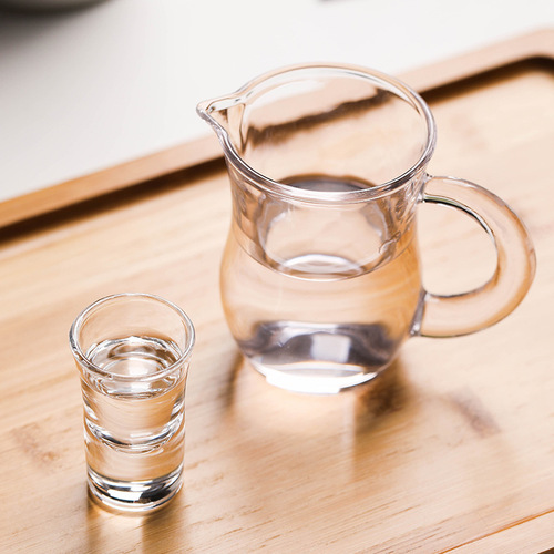 Home-use glass liquor decanter with a wine spoon red wine and white wine cup decanter with scale fair cup restaurant use 