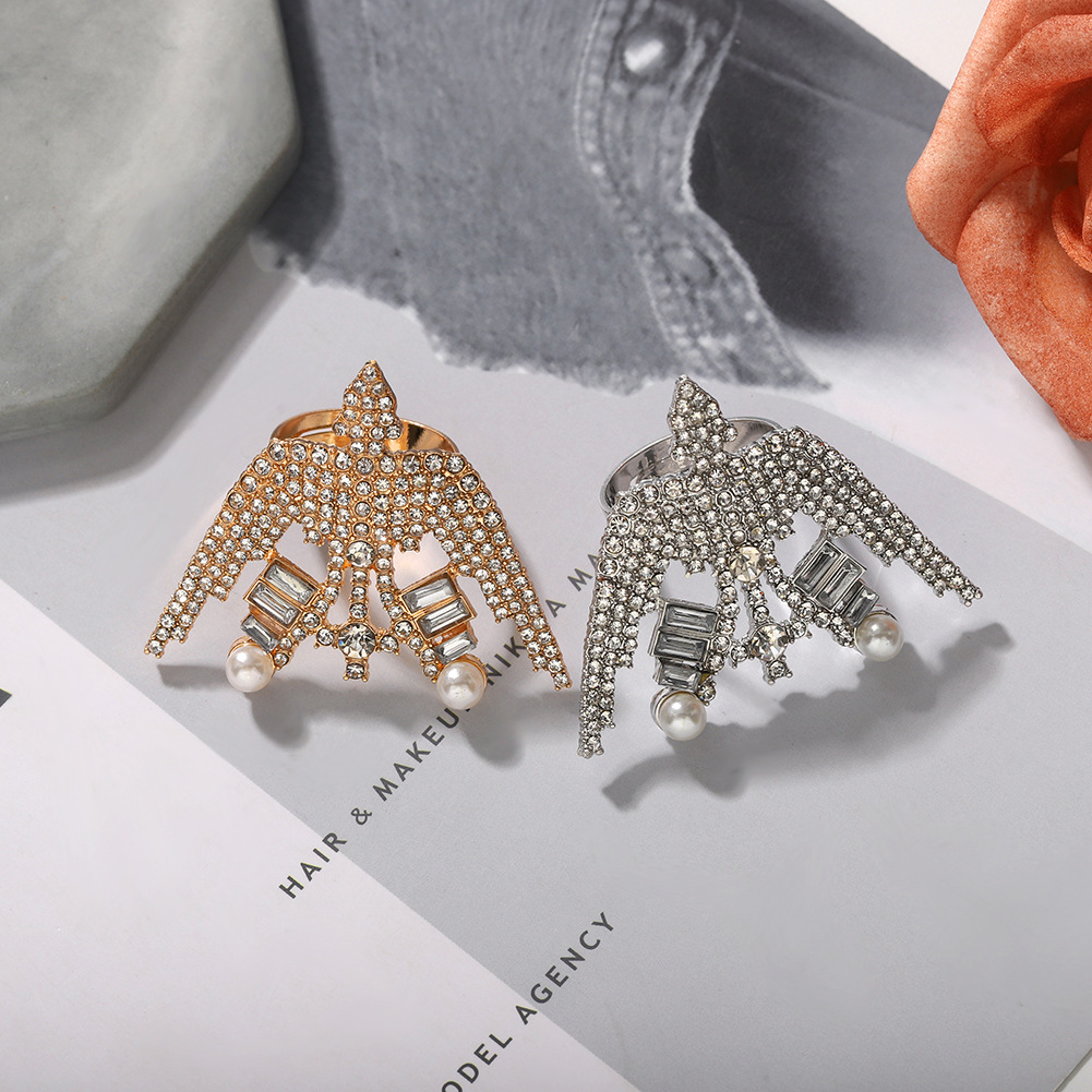 المرأة جديد أزياء حزب خاتم مع الماس السنونو سبائك خاتم display picture 4
